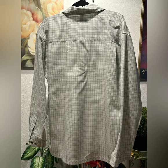 Patagonia Men's Long-Sleeved button down Shirt size XL - Picture 3 of 9